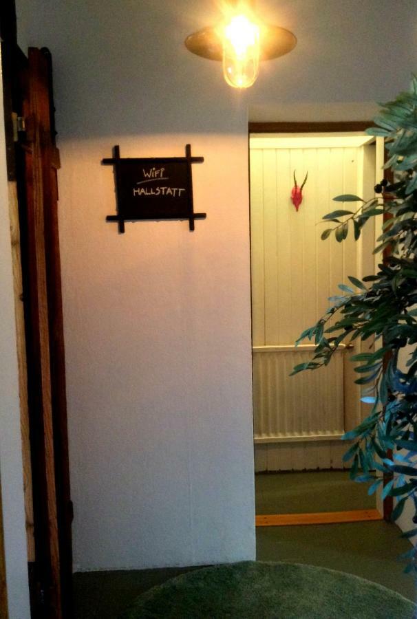 Pinkdeer Apartment Hallstatt Bagian luar foto