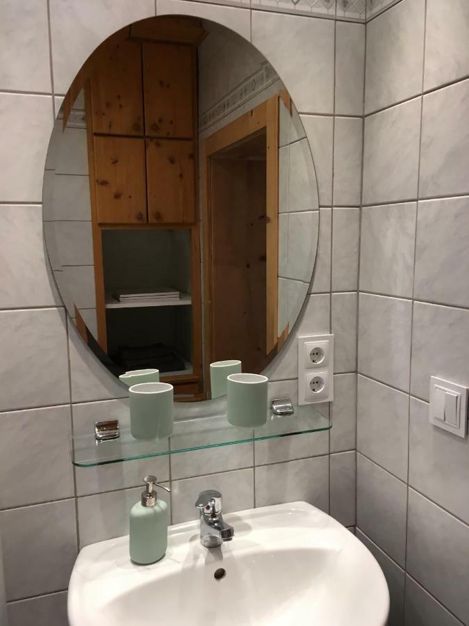 Pinkdeer Apartment Hallstatt Bagian luar foto
